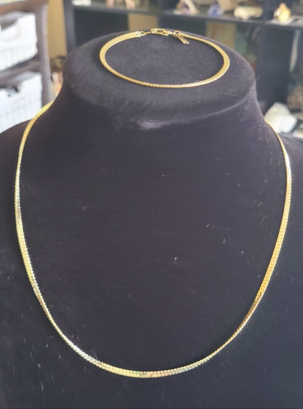 Classic 18in Gold Plated Chain Necklace And Matching Bracelet